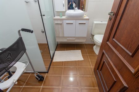 Casa à venda com 180m², 4 quartos e 1 vagaBanheiro da Suíte 1