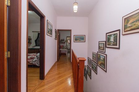 Casa à venda com 180m², 4 quartos e 1 vagaCorredor