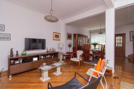 Casa à venda com 180m², 4 quartos e 1 vagaSala