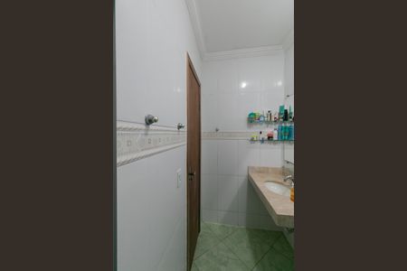 Casa à venda com 112m², 5 quartos e 2 vagas Casa à venda com 112m², 5 quartos e 2 vagasBanheiro Suite