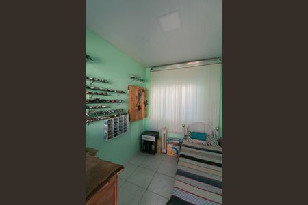 Casa à venda com 112m², 5 quartos e 2 vagas Casa à venda com 112m², 5 quartos e 2 vagasQuarto 4