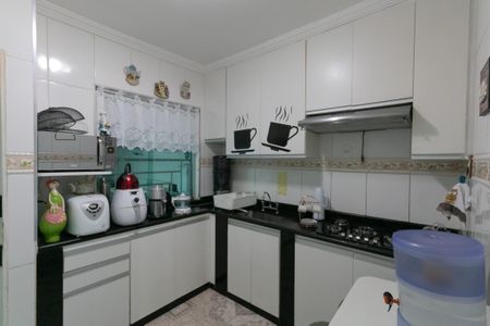 Casa à venda com 112m², 5 quartos e 2 vagas Casa à venda com 112m², 5 quartos e 2 vagasCozinha