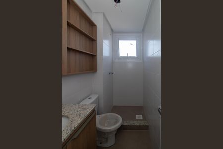 Apartamento à venda com 66m², 2 quartos e 2 vagasBanheiro da Suíte