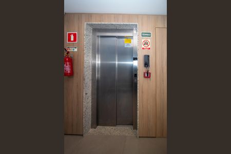 Apartamento à venda com 66m², 2 quartos e 2 vagasHall de entrada