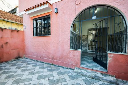 Apartamento à venda com 64m², 3 quartos e sem vagaFrente de Casa