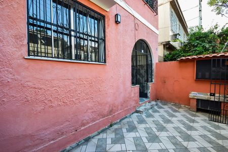 Apartamento à venda com 64m², 3 quartos e sem vagaFrente de Casa