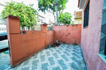 Apartamento à venda com 64m², 3 quartos e sem vagaFrente de Casa