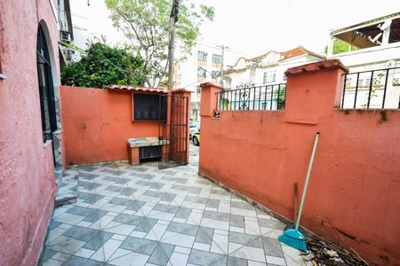 Apartamento à venda com 64m², 3 quartos e sem vagaFrente de Casa