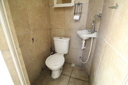 Casa à venda com 200m², 1 quarto e 4 vagasBanheiro de Serviço