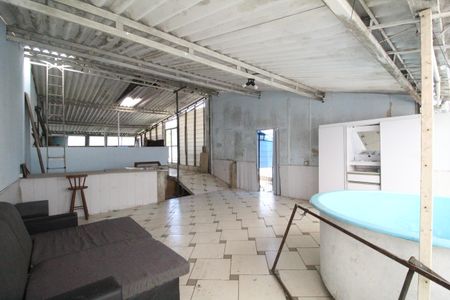 Casa à venda com 200m², 1 quarto e 4 vagasTerraço