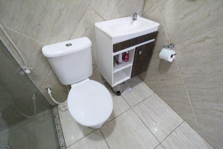 Casa à venda com 200m², 1 quarto e 4 vagasBanheiro social