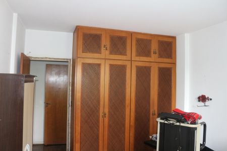 Apartamento à venda com 200m², 4 quartos e 2 vagasQuarto 2