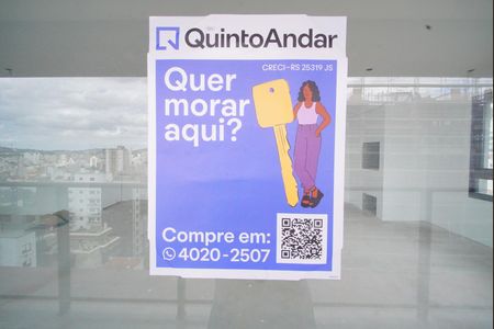 Apartamento à venda com 208m², 3 quartos e 4 vagasAdesivo