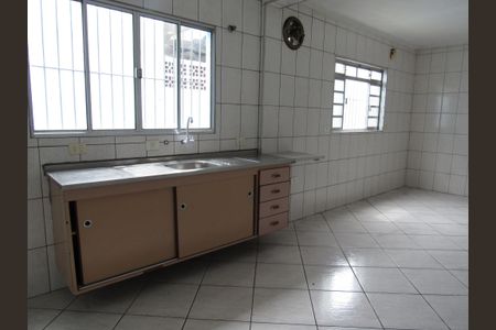 Casa à venda com 350m², 2 quartos e 2 vagasCozinha