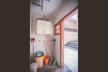 Casa à venda com 180m², 3 quartos e 2 vagasÁrea de Serviço