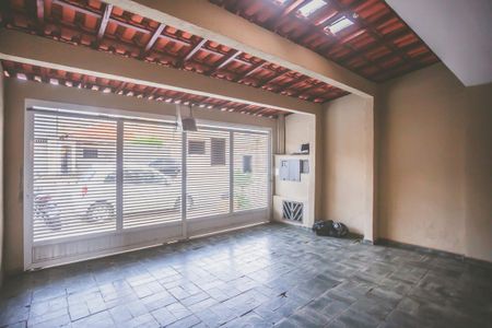 Casa à venda com 180m², 3 quartos e 2 vagasGaragem