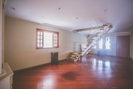 Casa à venda com 180m², 3 quartos e 2 vagasSala de Estar