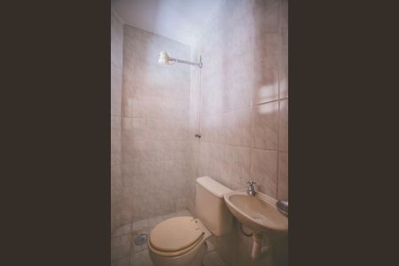 Casa à venda com 180m², 3 quartos e 2 vagasBanheiro de Serviço