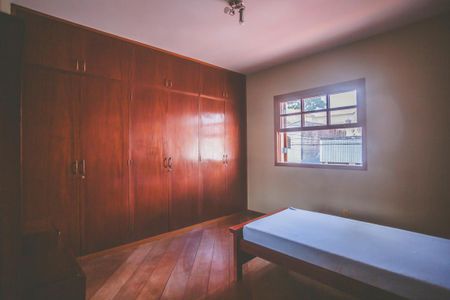 Casa à venda com 180m², 3 quartos e 2 vagasQuarto 2