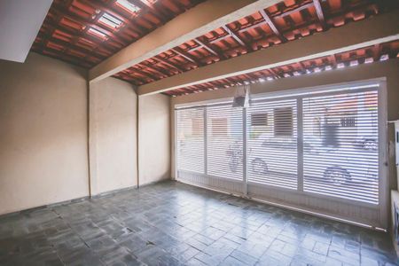 Casa à venda com 180m², 3 quartos e 2 vagasGaragem