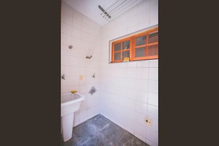 Casa à venda com 180m², 3 quartos e 2 vagasÁrea de Serviço