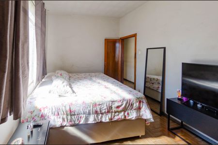 Casa à venda com 300m², 3 quartos e 4 vagasQuarto 2