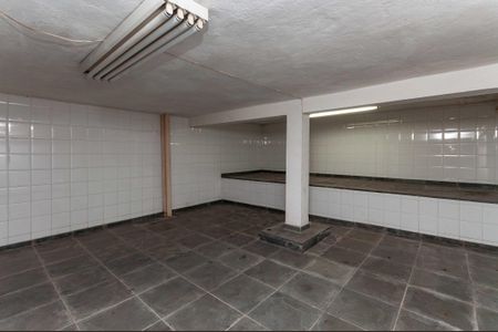 Casa para alugar com 180m², 3 quartos e 4 vagas Casa para alugar com 180m², 3 quartos e 4 vagasPorão