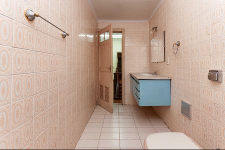 Casa para alugar com 180m², 3 quartos e 4 vagas Casa para alugar com 180m², 3 quartos e 4 vagasBanheiro Social