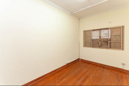 Casa para alugar com 180m², 3 quartos e 4 vagas Casa para alugar com 180m², 3 quartos e 4 vagasQuarto 1