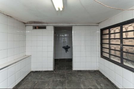 Casa para alugar com 180m², 3 quartos e 4 vagas Casa para alugar com 180m², 3 quartos e 4 vagasPorão
