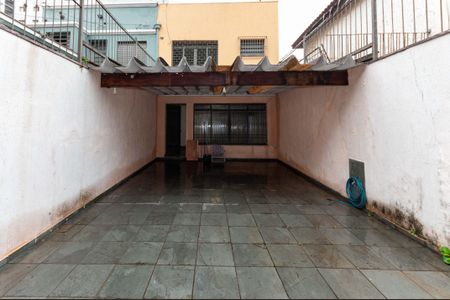 Casa para alugar com 180m², 3 quartos e 4 vagas Casa para alugar com 180m², 3 quartos e 4 vagasGaragem