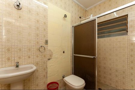 Casa para alugar com 180m², 3 quartos e 4 vagas Casa para alugar com 180m², 3 quartos e 4 vagasBanheiro de Serviço