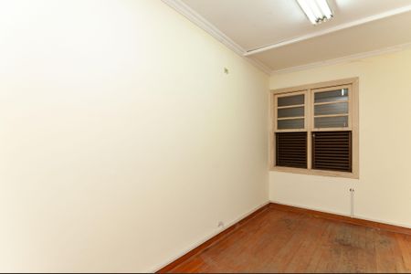 Casa para alugar com 180m², 3 quartos e 4 vagas Casa para alugar com 180m², 3 quartos e 4 vagasQuarto 2