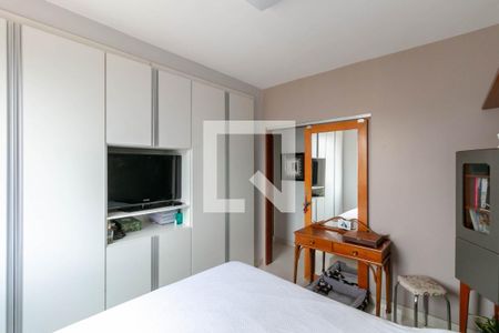 Apartamento à venda com 130m², 4 quartos e 2 vagasQuarto 1