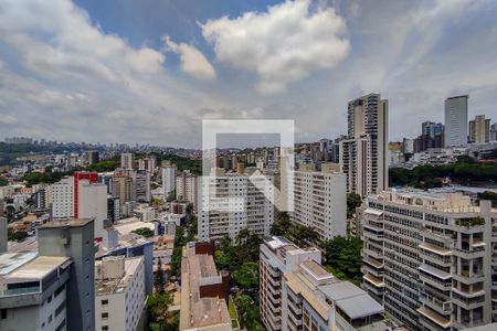 Apartamento à venda com 130m², 4 quartos e 2 vagasÁrea de Serviço Vista