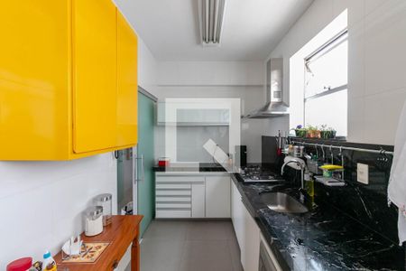 Apartamento à venda com 130m², 4 quartos e 2 vagasCozinha
