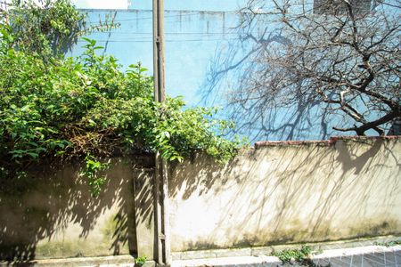 Casa à venda com 320m², 4 quartos e 1 vaga Casa à venda com 320m², 4 quartos e 1 vagaVista do Quarto 2