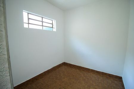 Casa à venda com 320m², 4 quartos e 1 vaga Casa à venda com 320m², 4 quartos e 1 vagaQuarto de Serviço