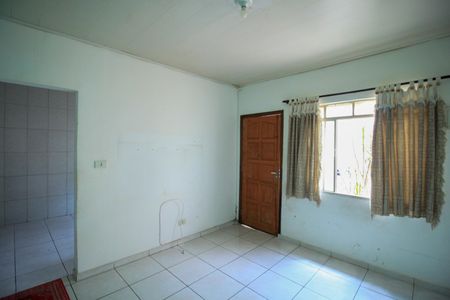 Casa à venda com 320m², 4 quartos e 1 vaga Casa à venda com 320m², 4 quartos e 1 vagaSala