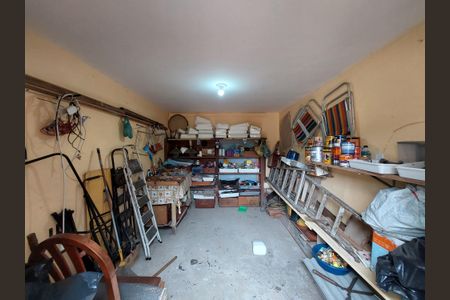 Casa à venda com 148m², 3 quartos e 4 vagas Casa à venda com 148m², 3 quartos e 4 vagasOficina