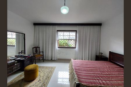 Casa à venda com 148m², 3 quartos e 4 vagas Casa à venda com 148m², 3 quartos e 4 vagasQuarto 2