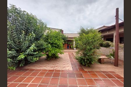 Casa à venda com 148m², 3 quartos e 4 vagas Casa à venda com 148m², 3 quartos e 4 vagasQuintal