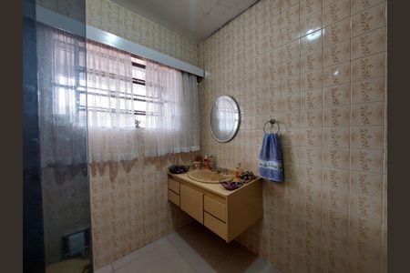 Casa à venda com 148m², 3 quartos e 4 vagas Casa à venda com 148m², 3 quartos e 4 vagasBanheiro 1