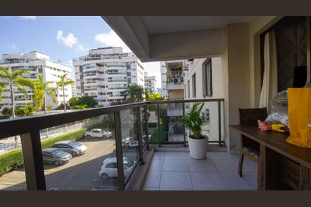 Apartamento para alugar com 68m², 2 quartos e 1 vagaVaranda