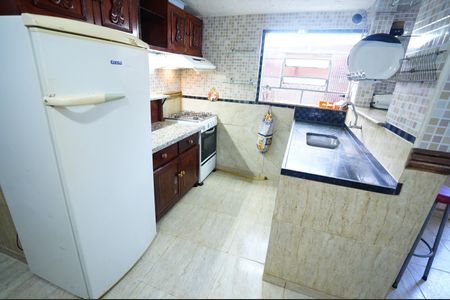 Casa para alugar com 70m², 2 quartos e 1 vagaCozinha 