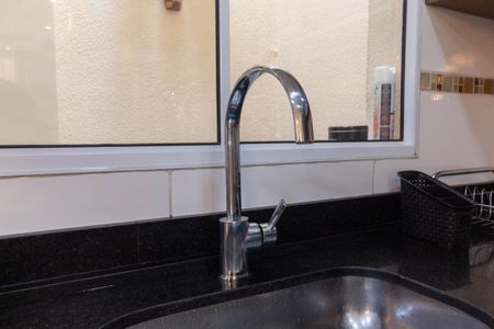 Casa de condomínio à venda com 75m², 2 quartos e 1 vagaCozinha - Torneira