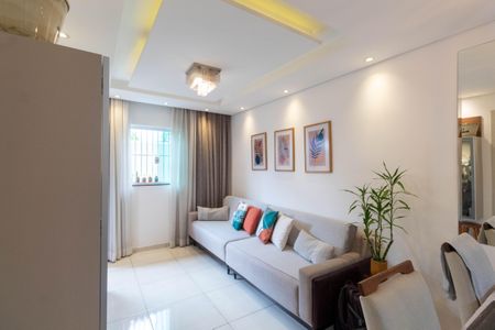 Casa de condomínio à venda com 75m², 2 quartos e 1 vagaSala