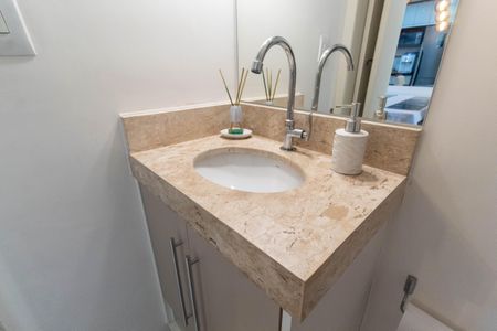 Casa de condomínio à venda com 75m², 2 quartos e 1 vagaLavabo