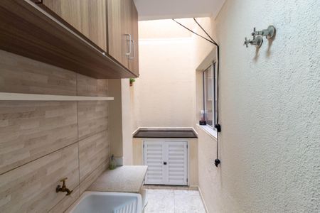 Casa de condomínio à venda com 75m², 2 quartos e 1 vagaÁrea de Serviço