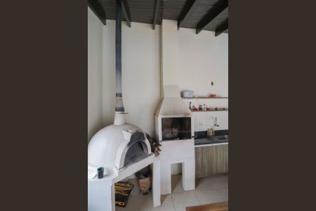 Casa à venda com 135m², 3 quartos e 1 vagaÁrea comum - Área gourmet